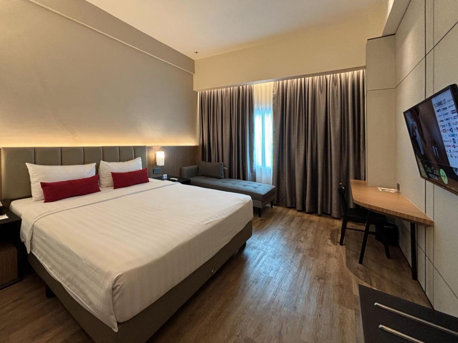 Grand Zuri Pekanbaru Exterior foto